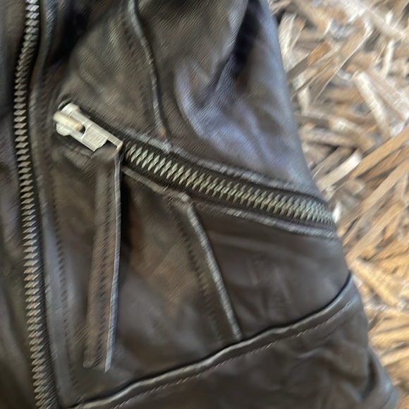 Never worn Elizabeth & James leather vest new with tags - Picture 5 of 7